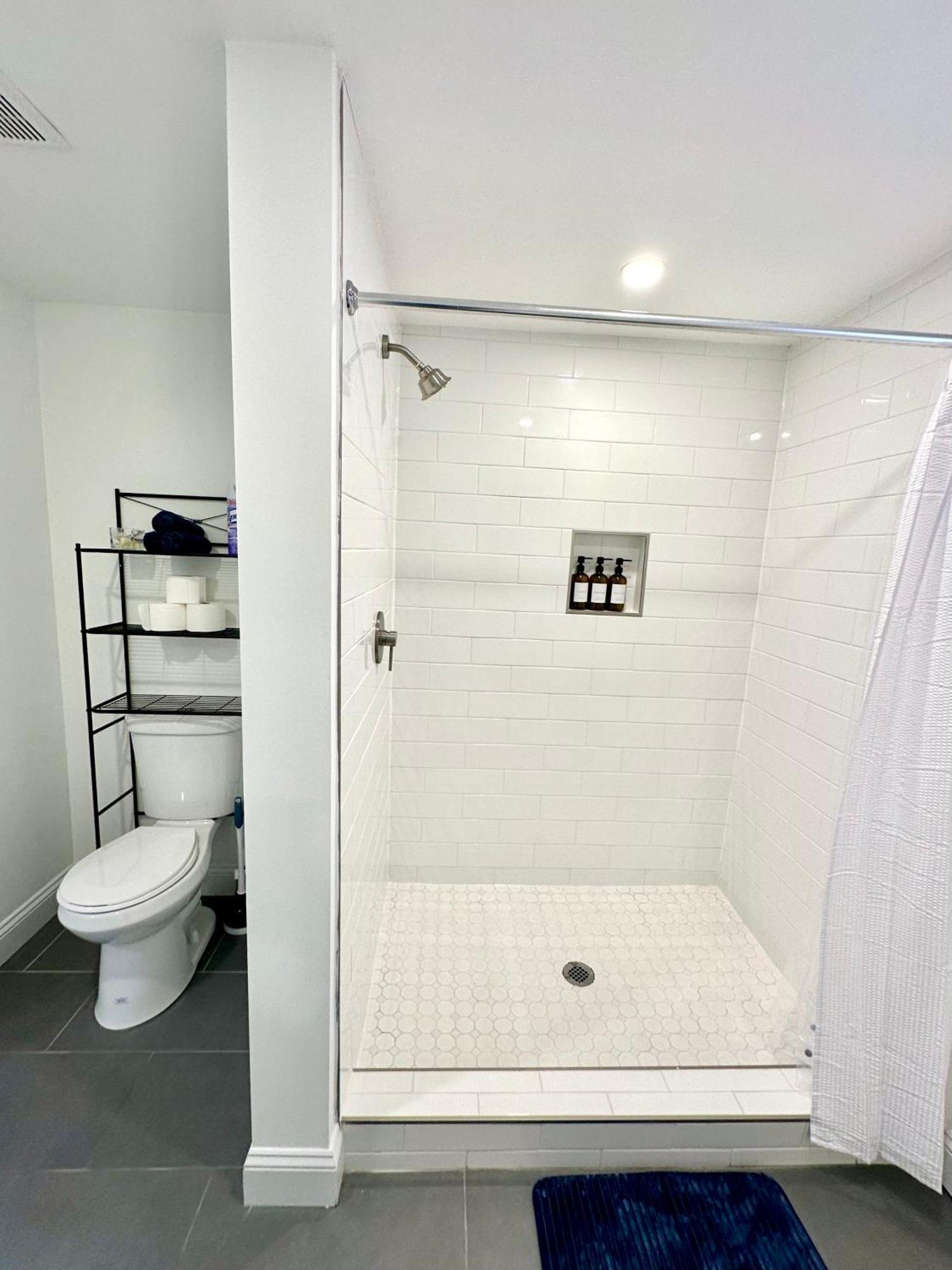 Апартаменти Stylish 1 Bed - 5 Min Walk To Metro, Free Parking! Вашингтон Екстер'єр фото